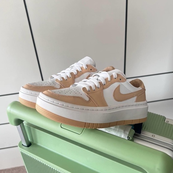 NIKE WMNS AIR JORDAN 1 ELEVATE LOW PRE-LOVED SIZE 8.5 - Picture 10 of 10